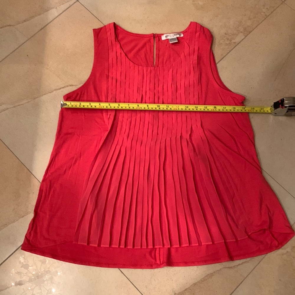 Sleeveless top